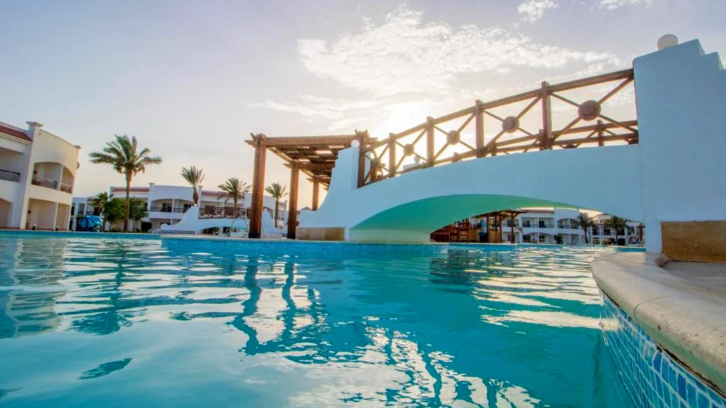 الفندق جراند سيز ريزورت & أكوا بارك - الغردقة